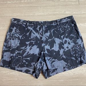 GAP Tailored Shorts Navy Blue Floral Print Shorts 18